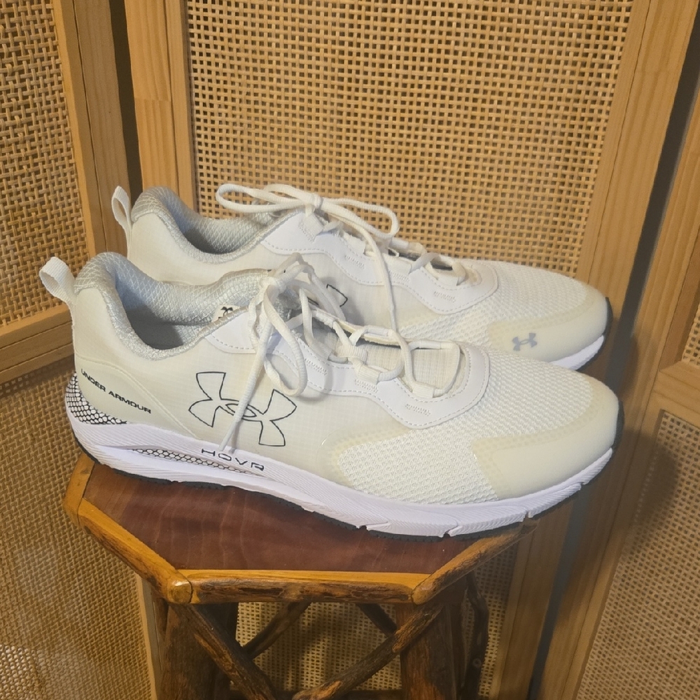 Under Armour white HOVR Sneakers Mens Size 15 LIKE NEW Running Shoes Athletic
